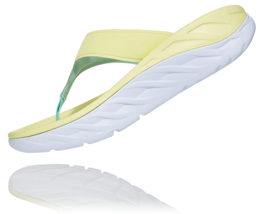 Sandálias Hoka One One Feminino Amarelas/Branco - Ora Recovery Flip - 916-ACGWBS